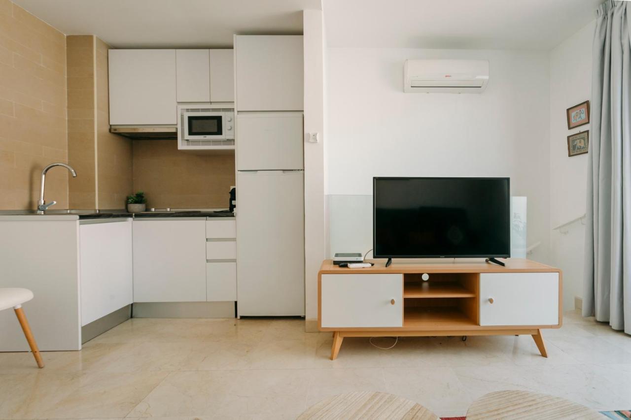 セビリアO&L Lumbreras: Bright Duplex With Private Terraceアパートメント エクステリア 写真