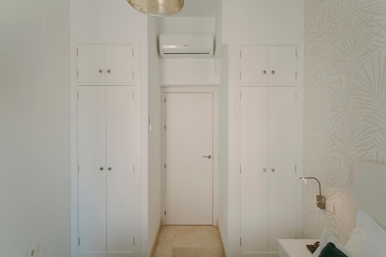 セビリアO&L Lumbreras: Bright Duplex With Private Terraceアパートメント エクステリア 写真