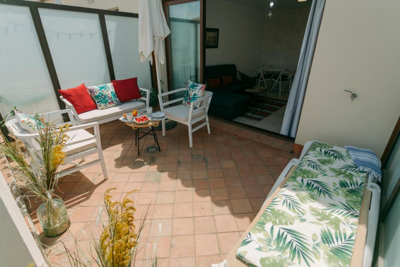 セビリアO&L Lumbreras: Bright Duplex With Private Terraceアパートメント エクステリア 写真
